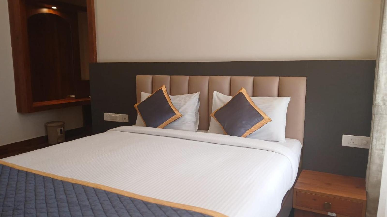 Hotel Pph Living Rajathagiri Palace Premium