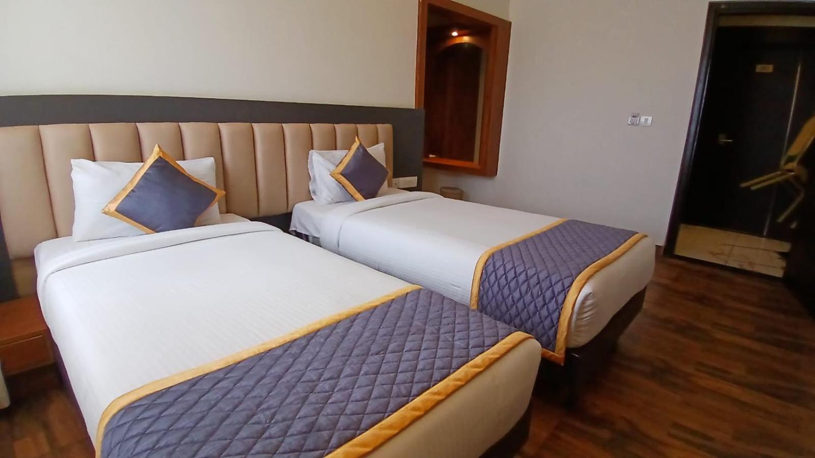 Pph Living Rajathagiri Palace Premium Hotel 3*