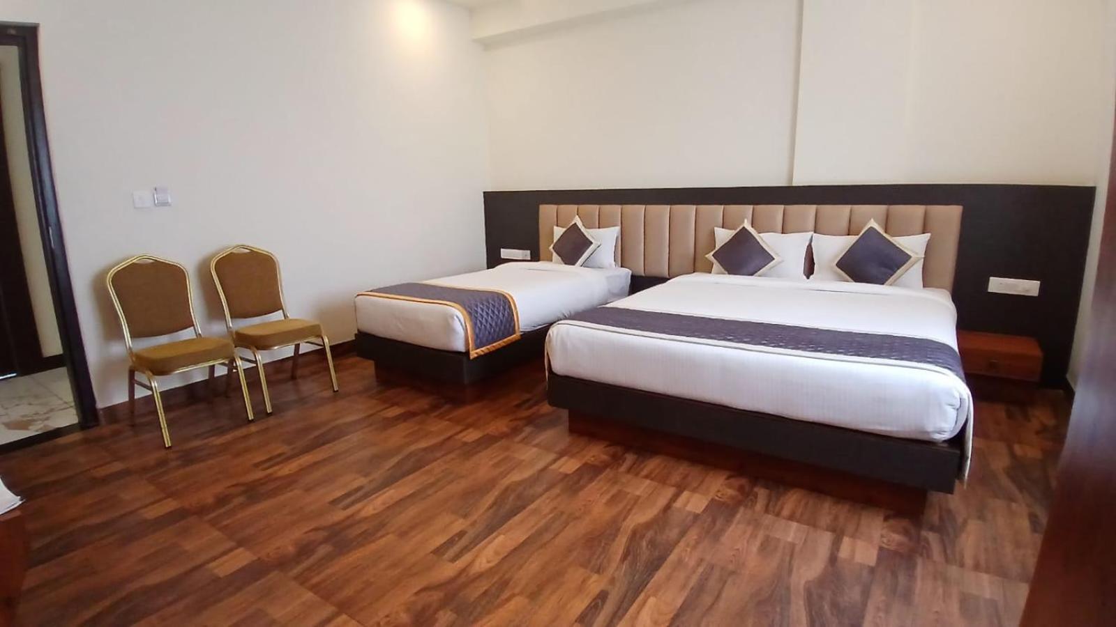 Hotel Pph Living Rajathagiri Palace Premium 3*