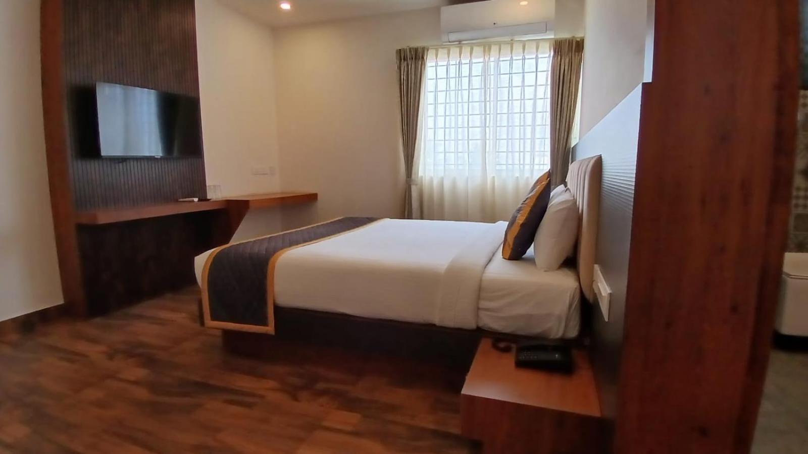 Pph Living Rajathagiri Palace Premium 3*
