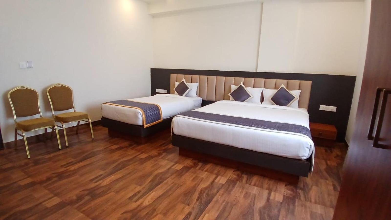 Pph Living Rajathagiri Palace Premium Bangalore