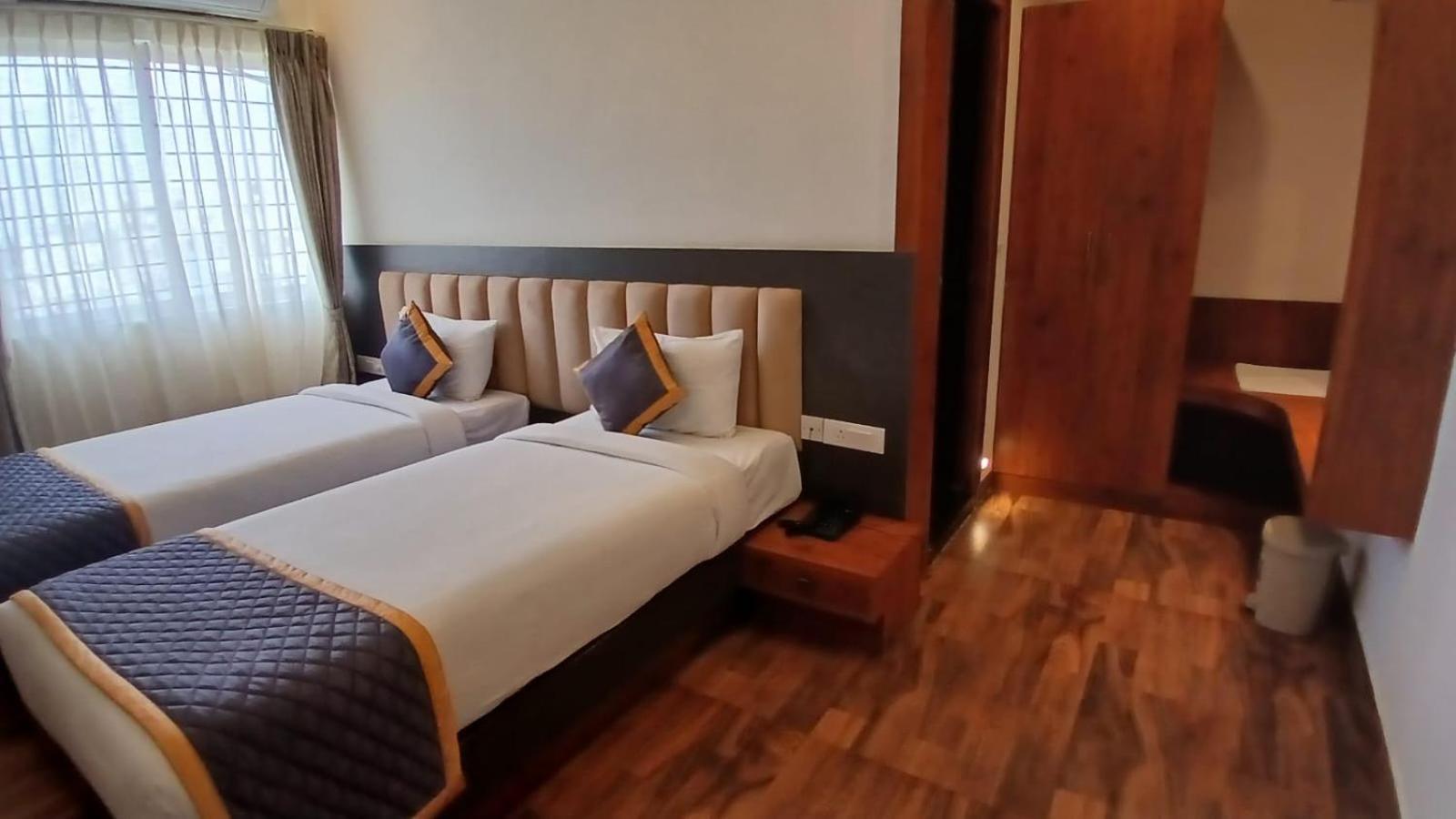 Pph Living Rajathagiri Palace Premium