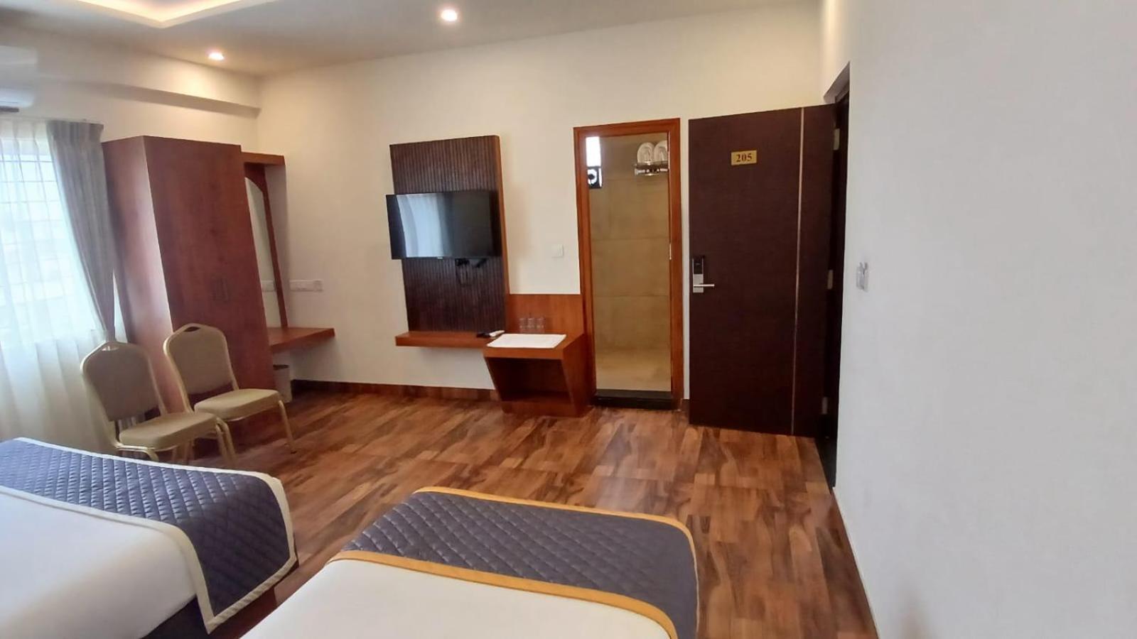 Pph Living Rajathagiri Palace Premium 3*