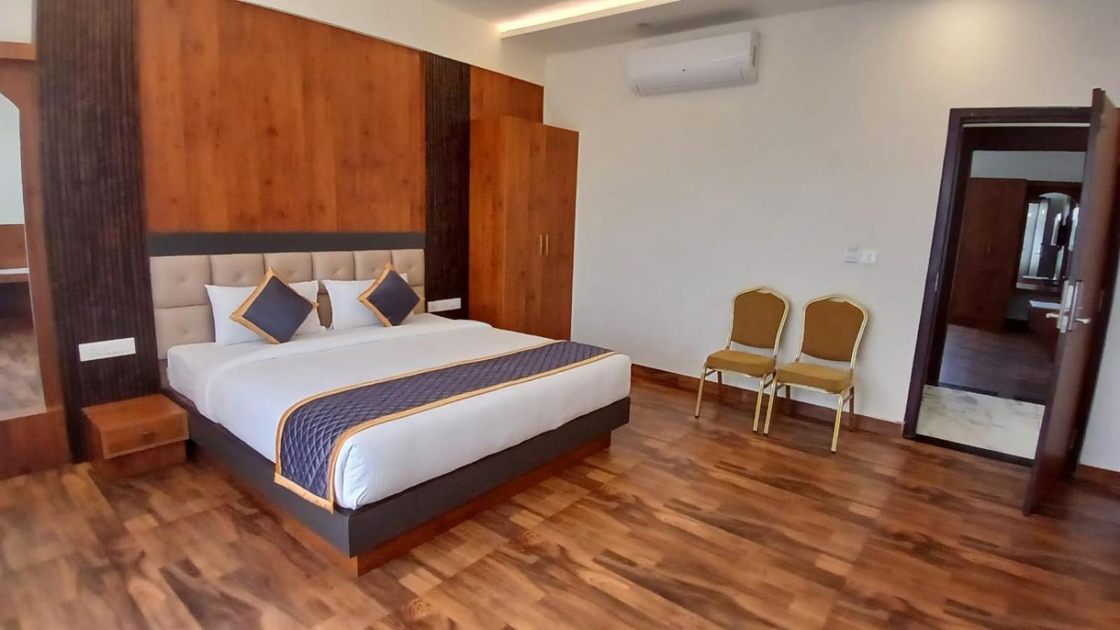 Pph Living Rajathagiri Palace Premium 3*