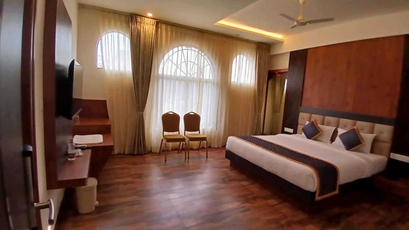 Pph Living Rajathagiri Palace Premium 3*