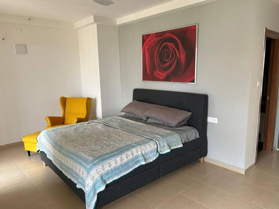 Beautiful Penthouse In Blr Nikoo Apartment