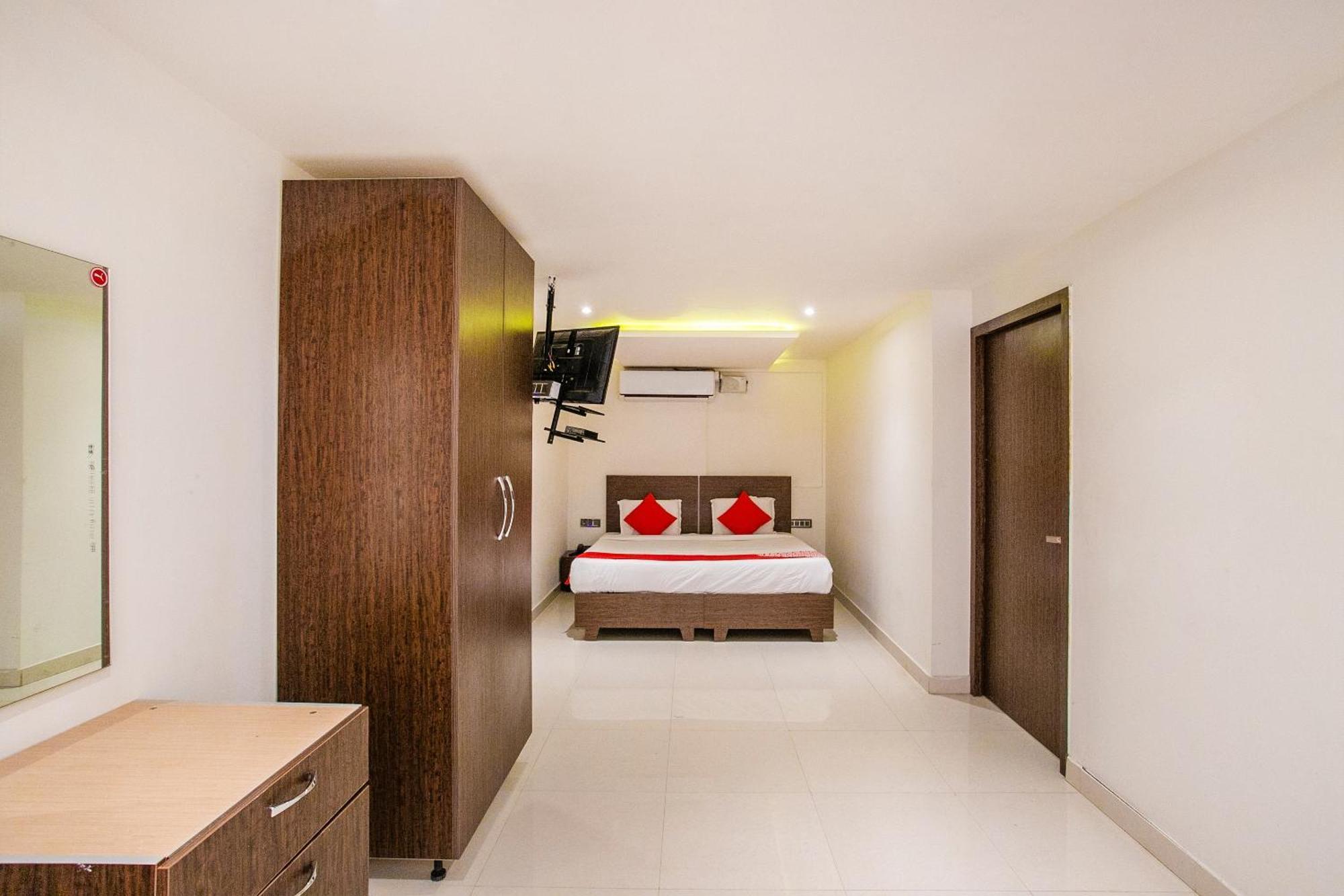 Hotel O Corner Golf View Near Embassy Golf Link Business Park 3*