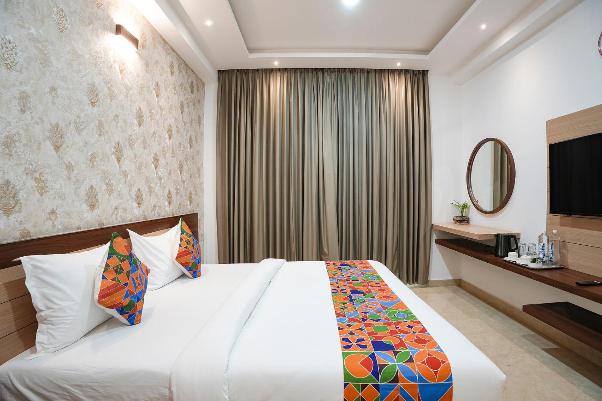 Hotel Fabhotel 7 Hills