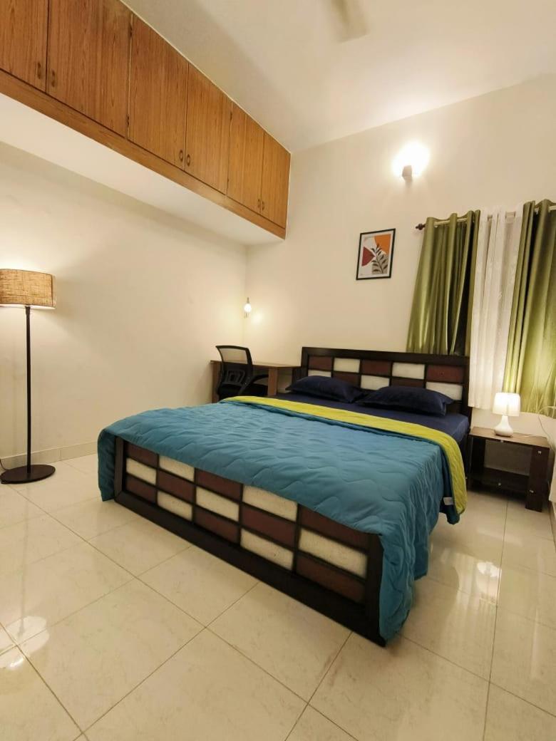 Homestay Homestayz Crown Bangalore