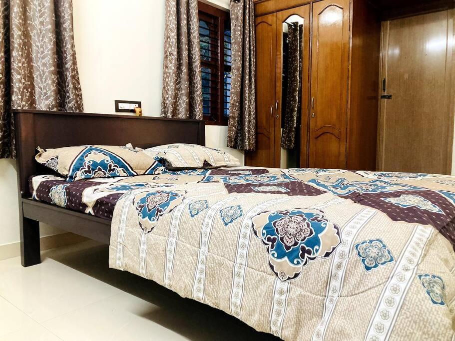 Beautiful 2 Bhk With Balcony * Bangalore