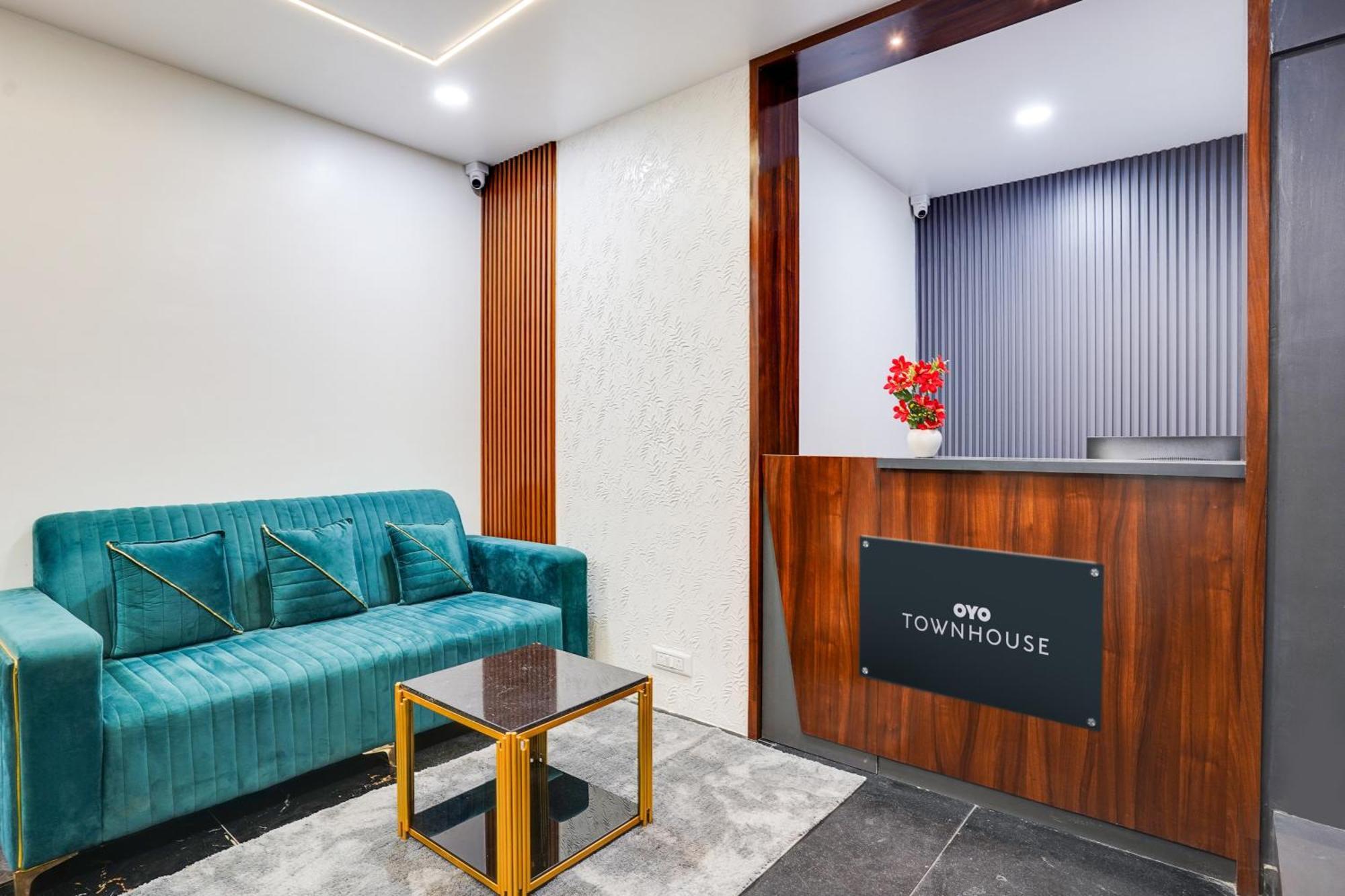 Hotel Super Collection O Indiranagar Bangalore