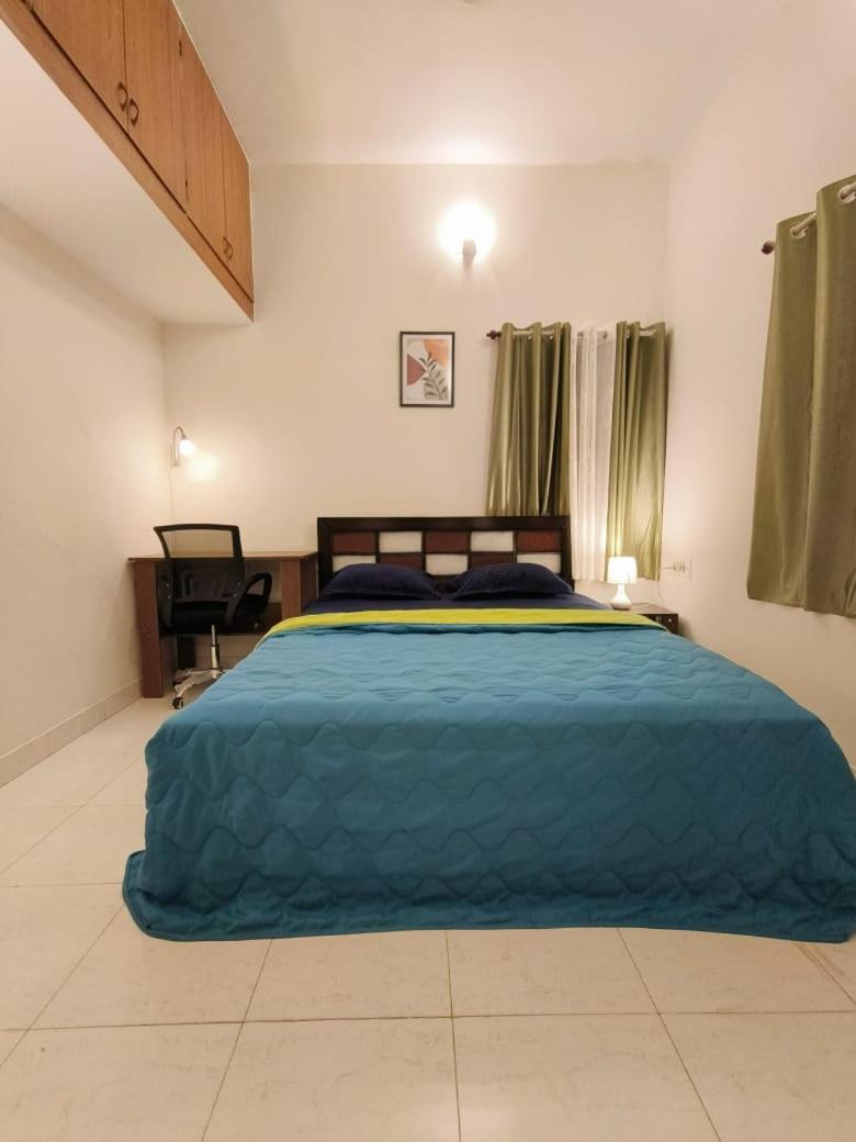 Homestayz Crown Homestay *