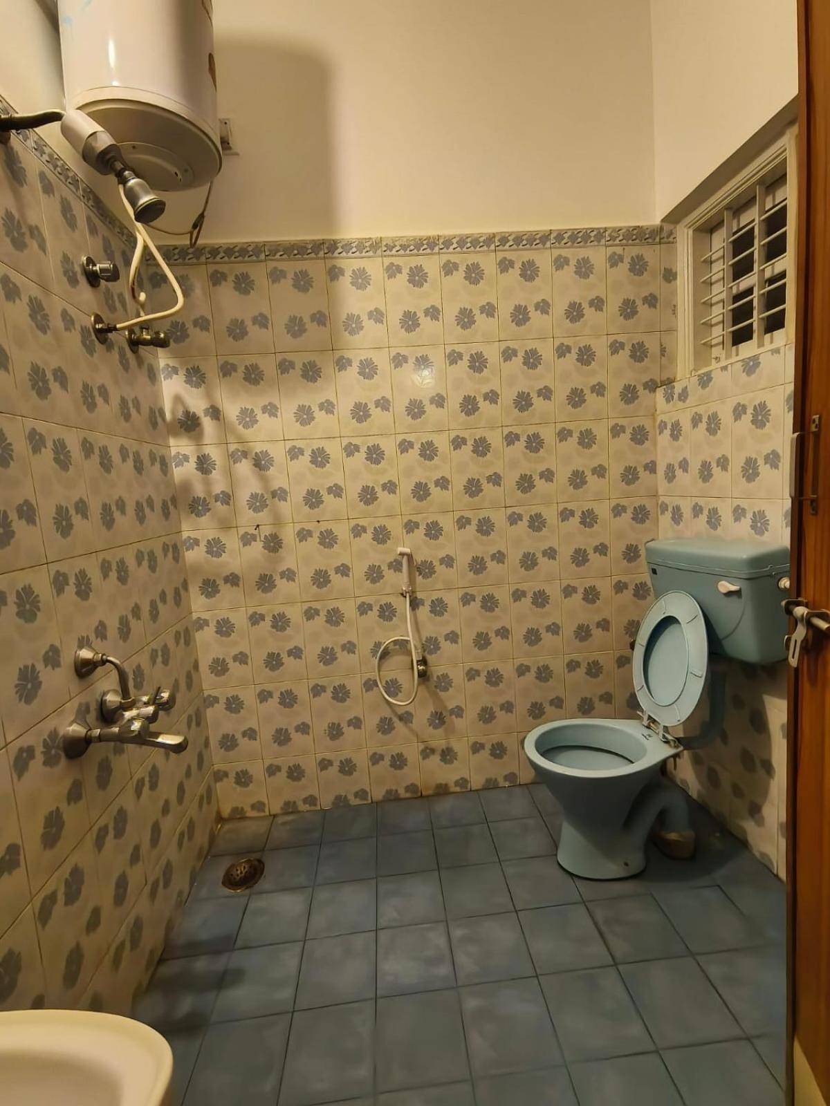 Homestay Homestayz Crown Bangalore