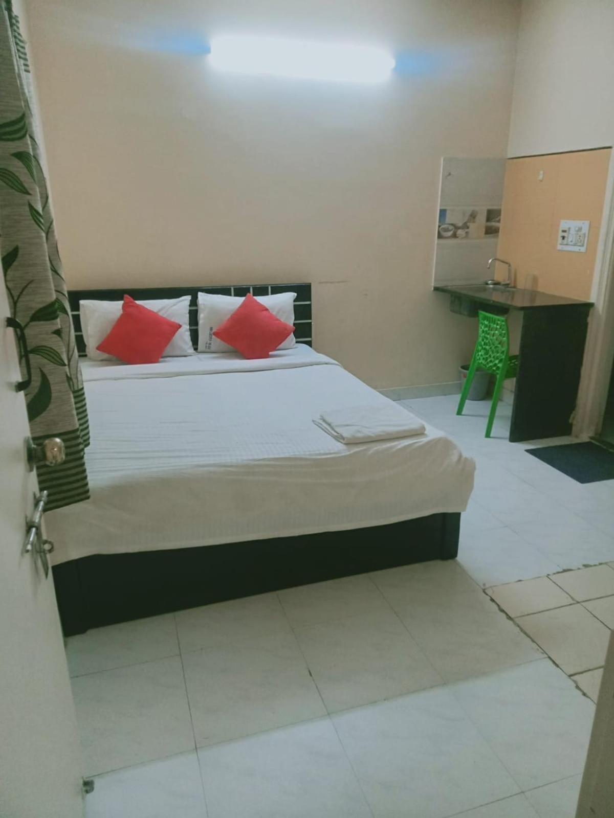 Royal Guest Hsr Layout Guest house