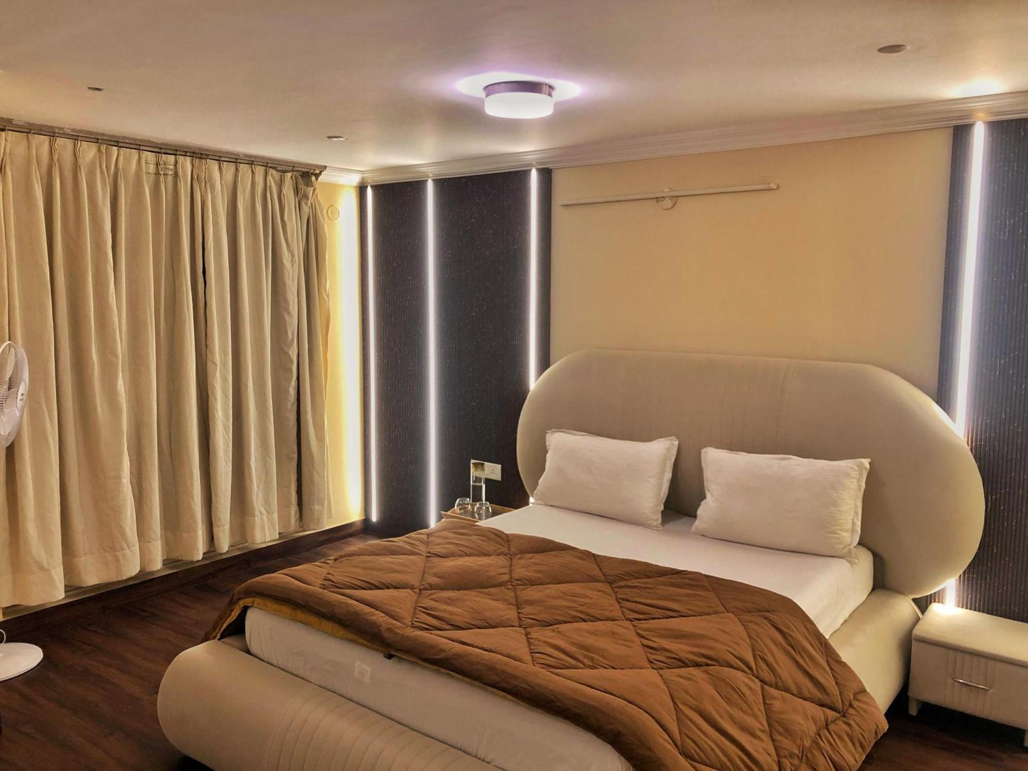 The Rustic Manor #8 Guest house Bangalore