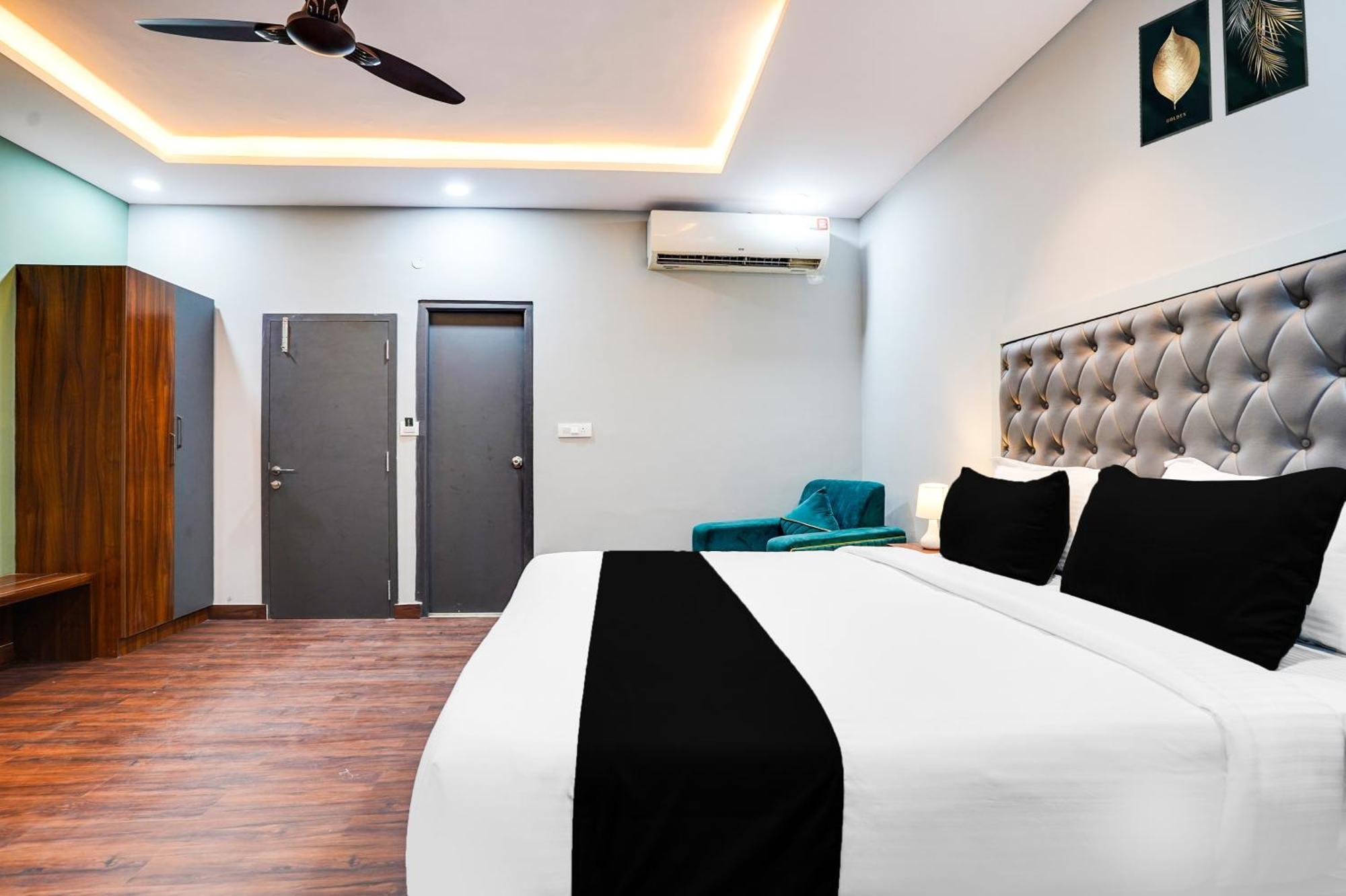 Super Collection O Indiranagar Hotel *