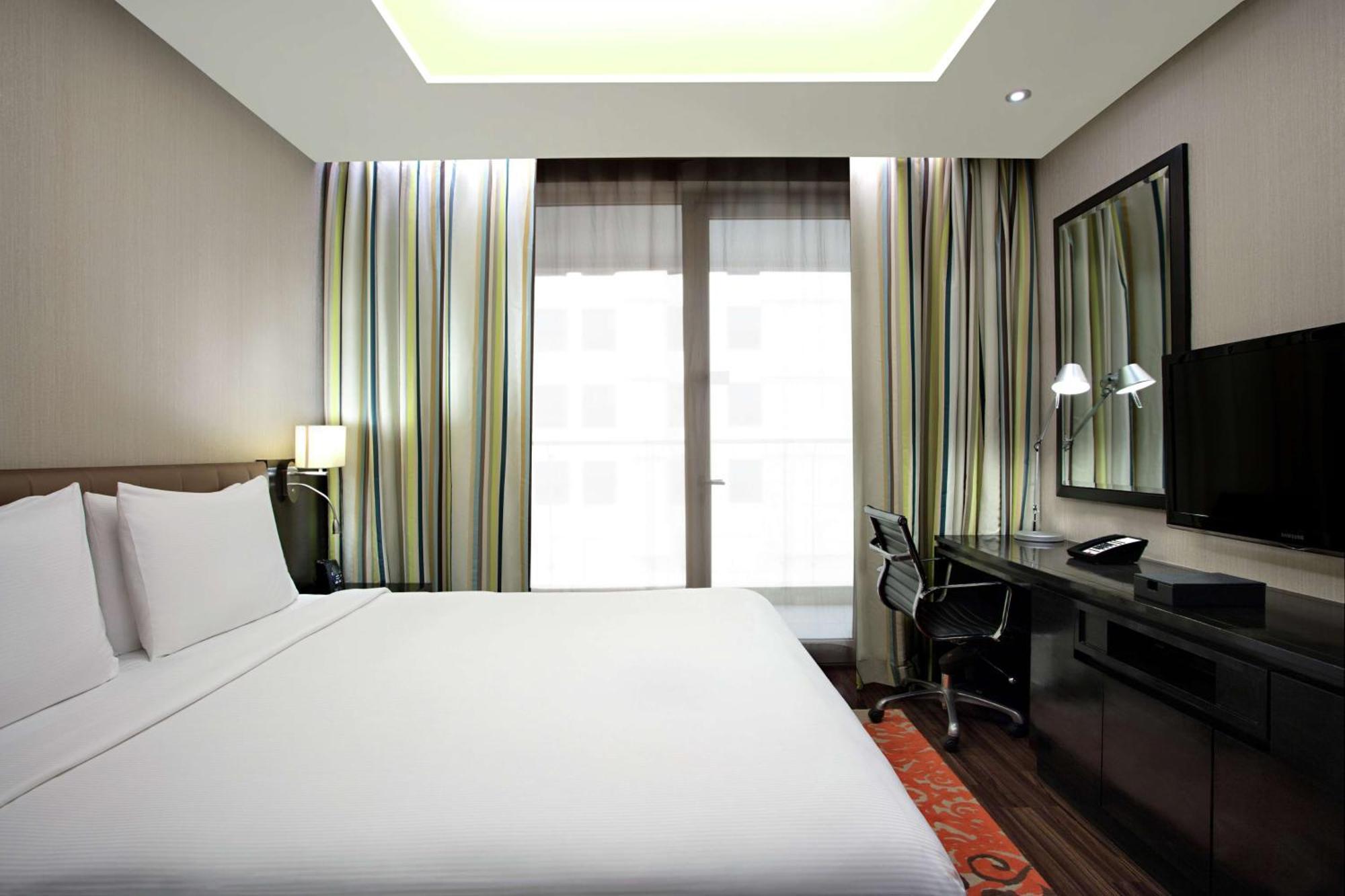 Hotel Doubletree By Hilton Outer Ring Road 5*