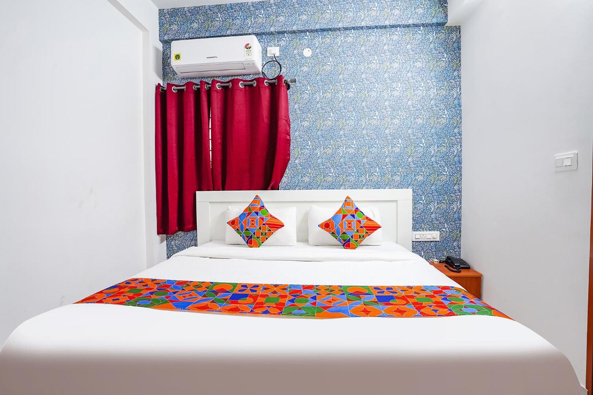 Fabhotel Royal Platinum Hotel