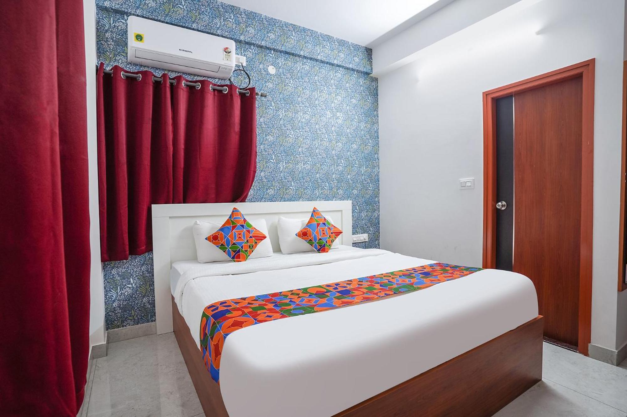Hotel Fabhotel Royal Platinum Bangalore