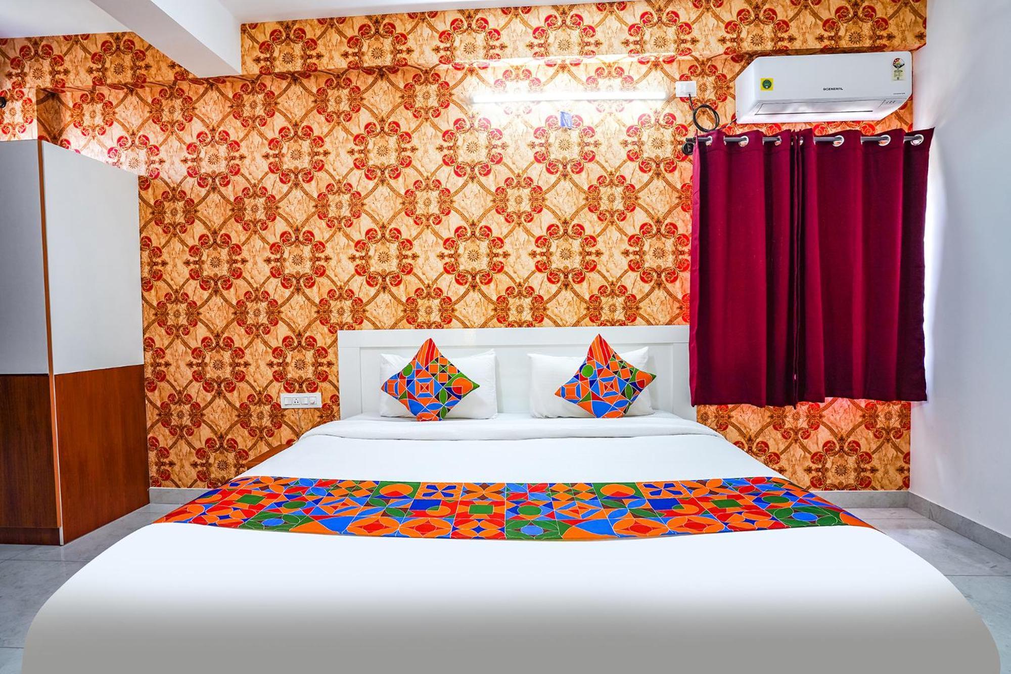 Fabhotel Royal Platinum 3* Bangalore