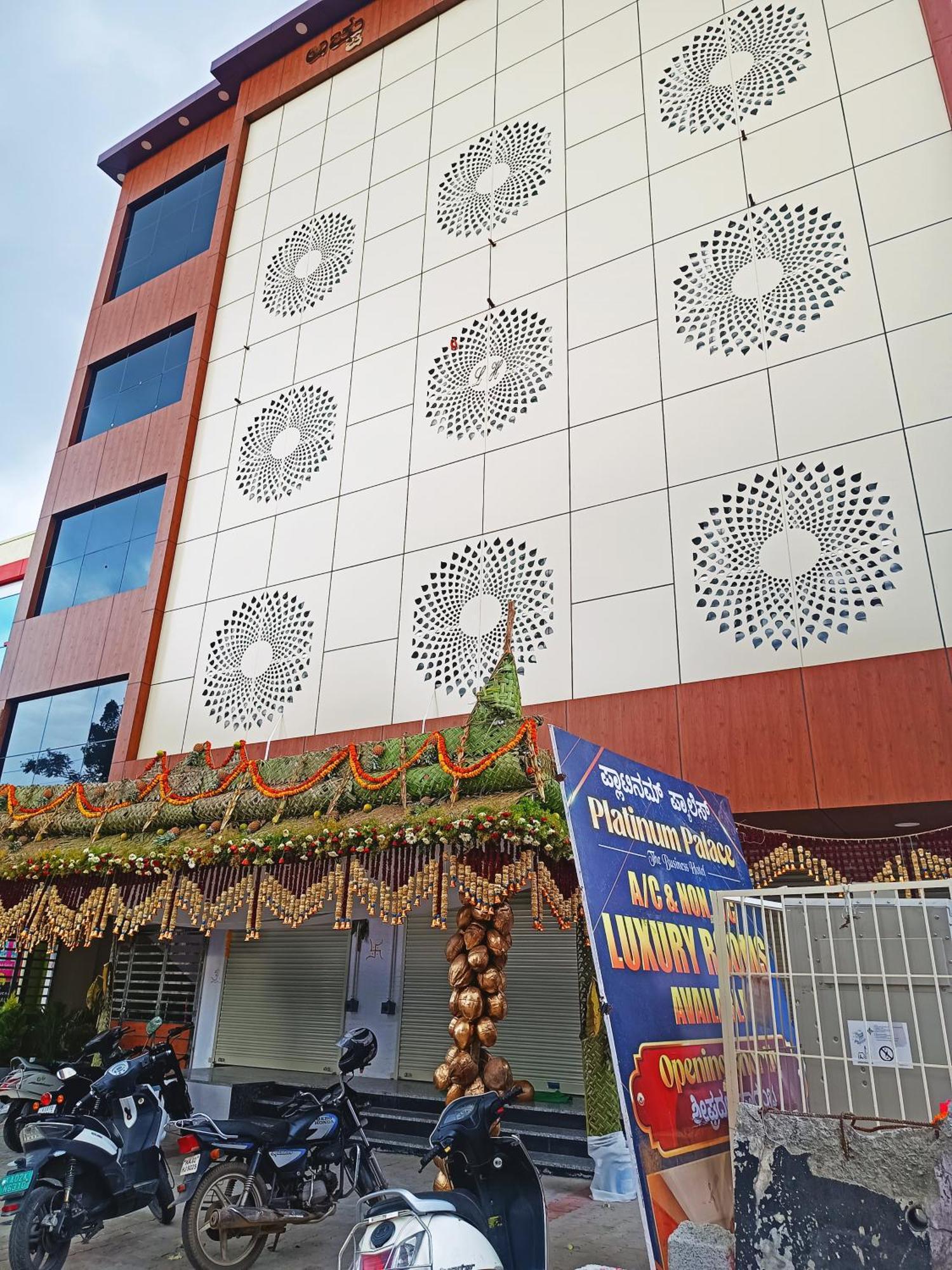 Achhu Palace Hotel Bangalore