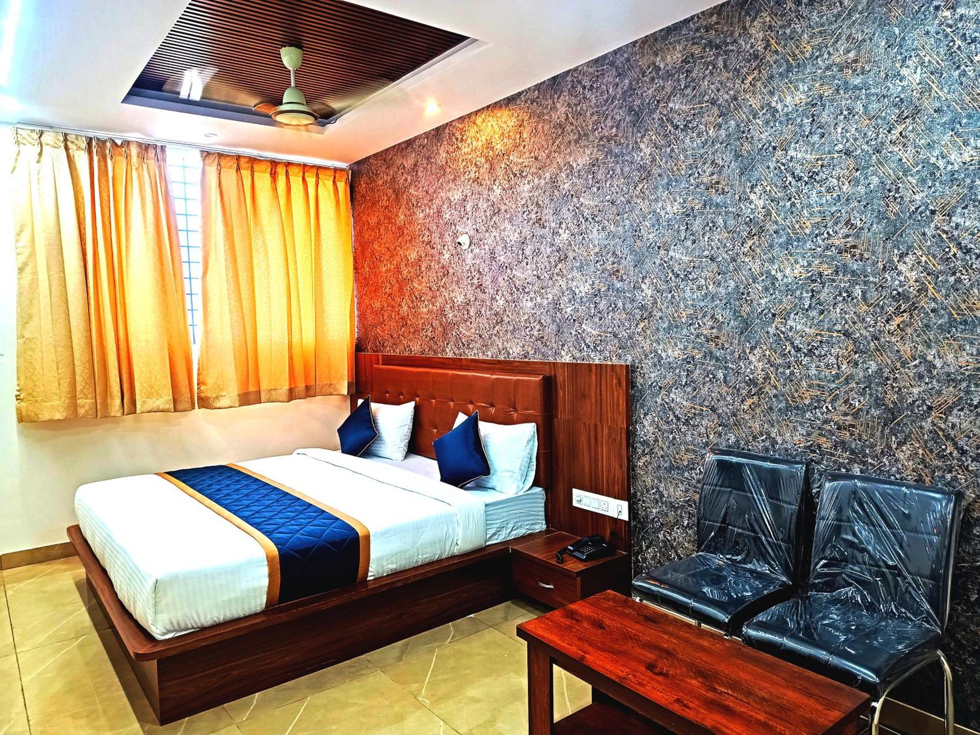 Hotel Achhu Palace Bangalore