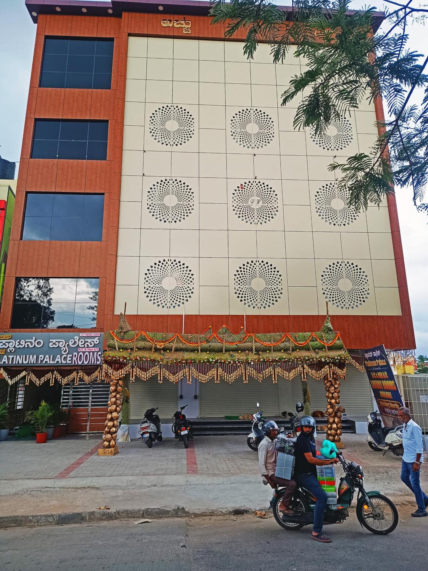 Achhu Palace 3* Bangalore