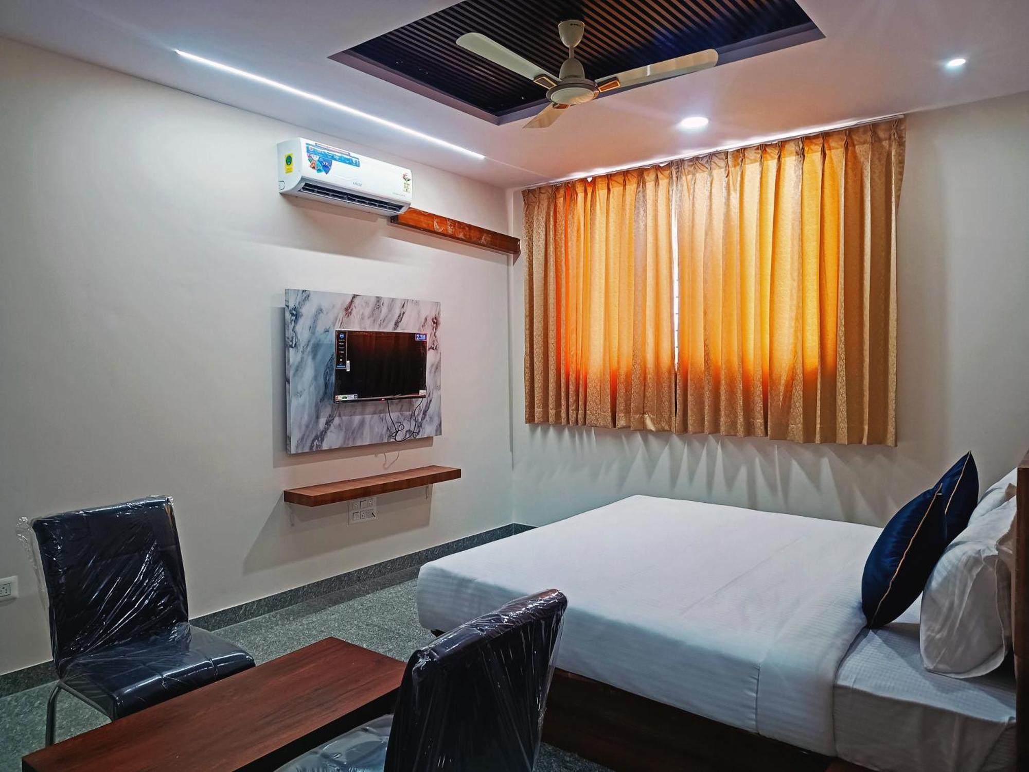 Hotel Achhu Palace 3*