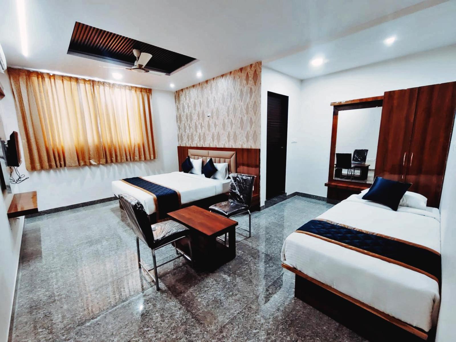 Achhu Palace 3*