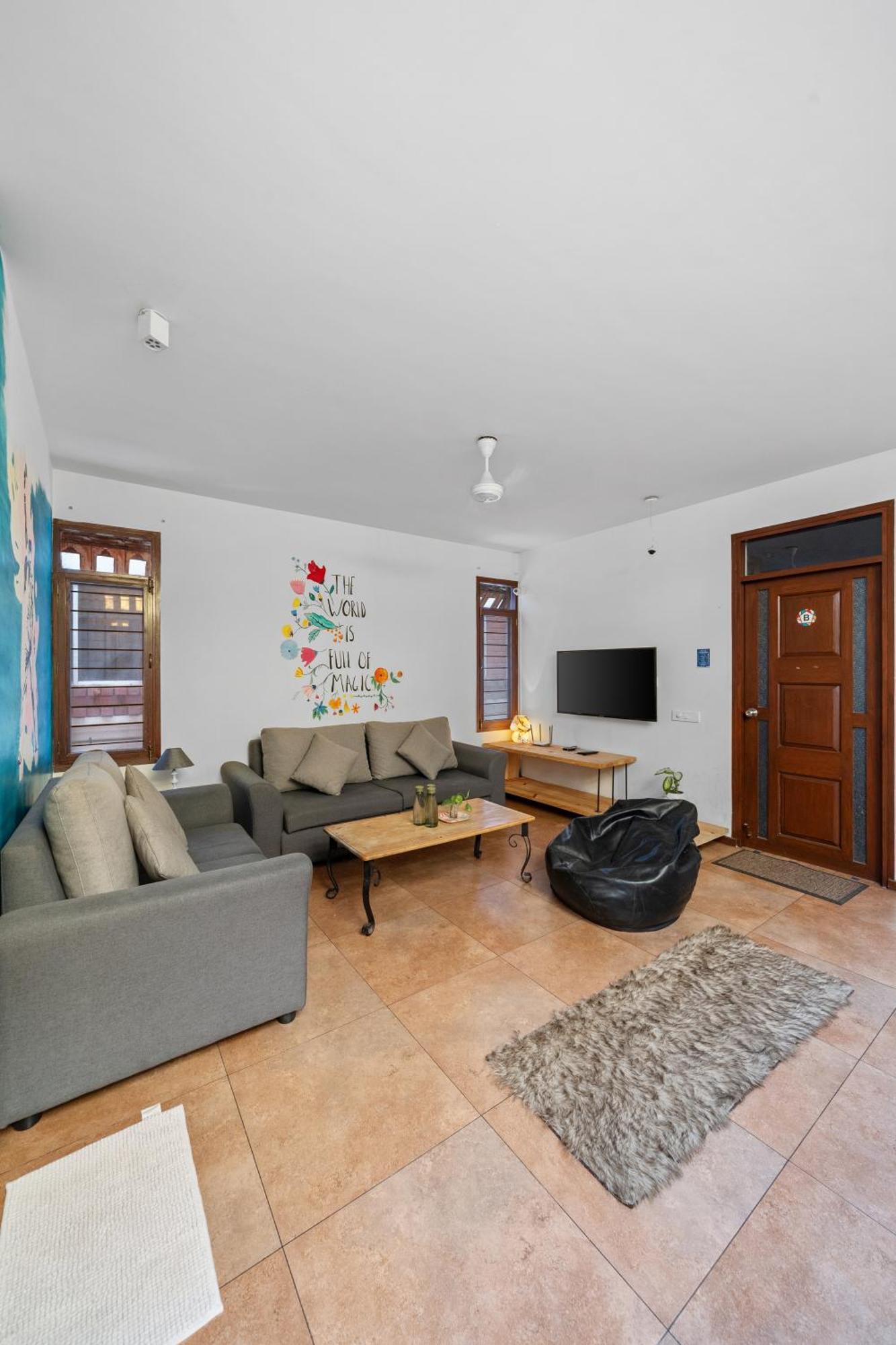 Albergue Jugglers Rest By Spacez *