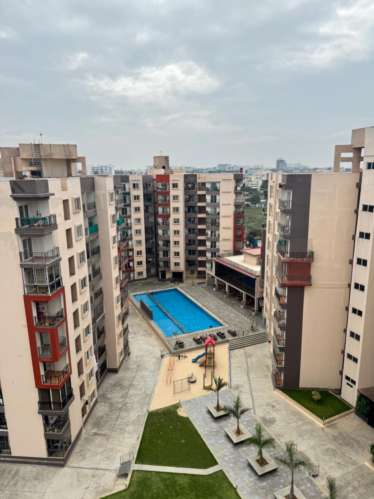6floor In Society Ecity Ph2 Near Tcs Tech Mahindra Bangalore