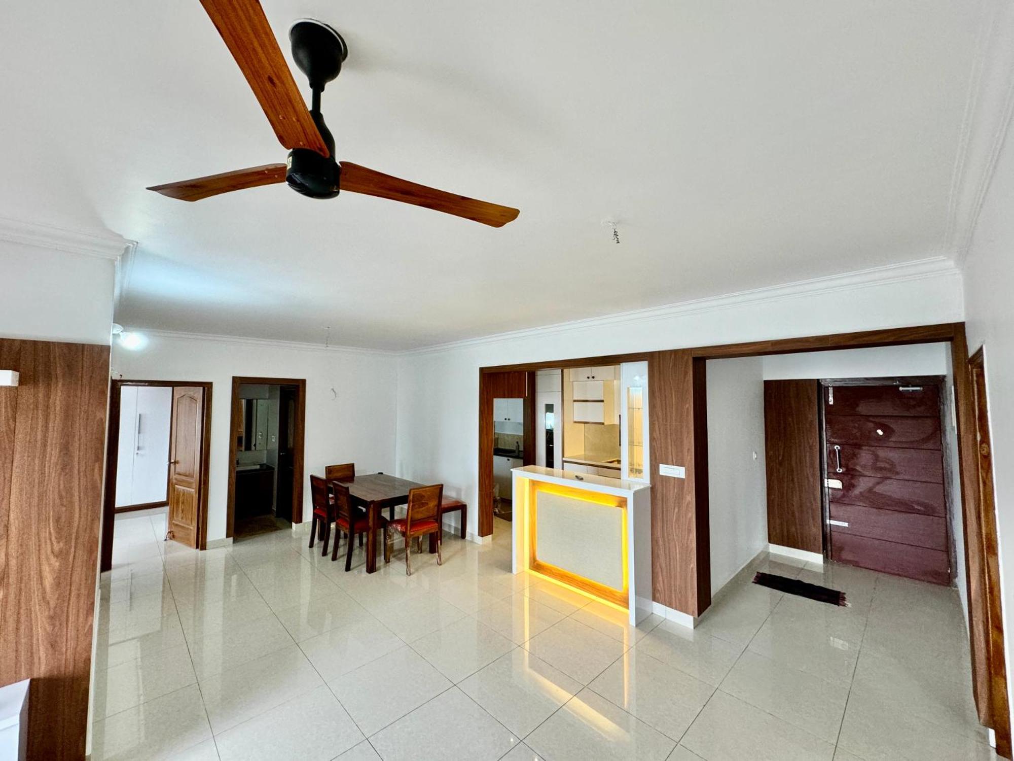 6floor In Society Ecity Ph2 Near Tcs Tech Mahindra Homestay Bangalore
