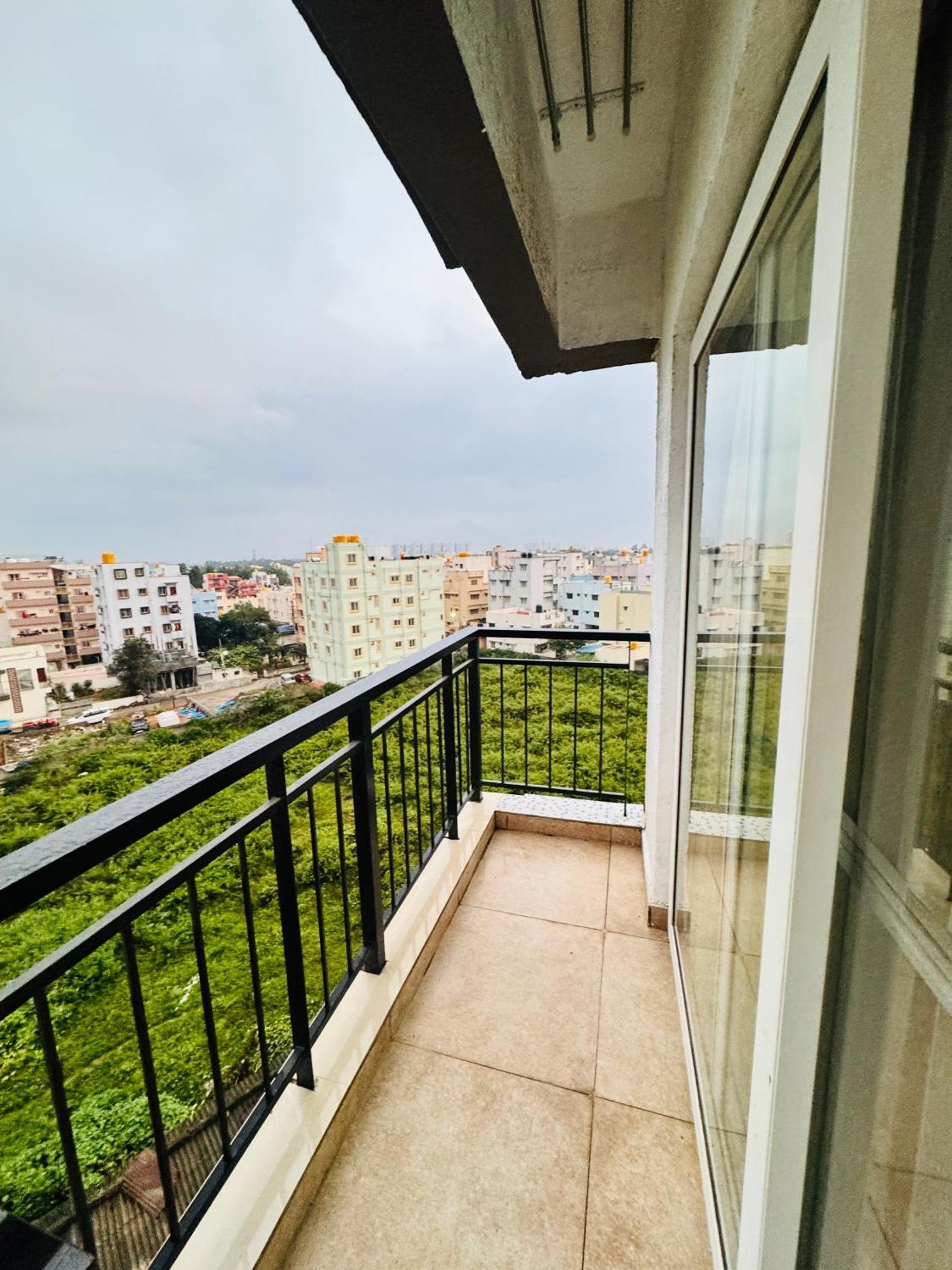6floor In Society Ecity Ph2 Near Tcs Tech Mahindra Bangalore