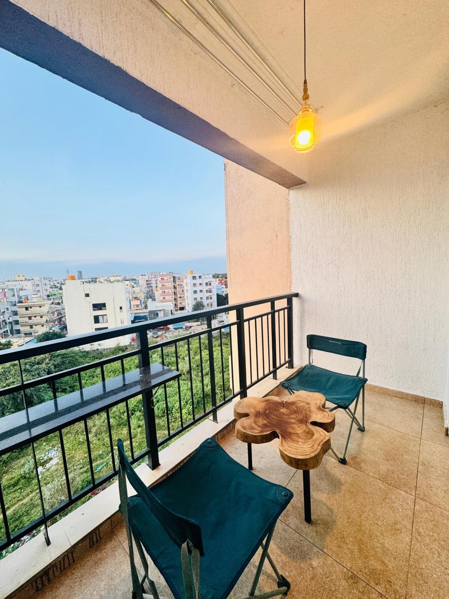 6floor In Society Ecity Ph2 Near Tcs Tech Mahindra Homestay Bangalore