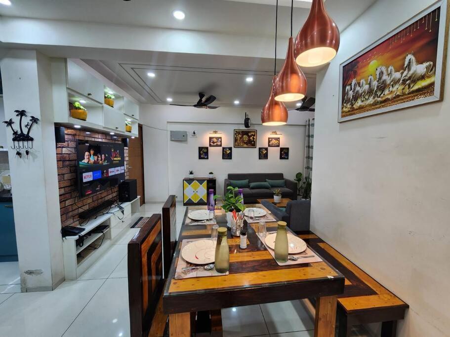 2 Bhk Luxurious Flat In Skyland Hebbal Airport Road Apartment *