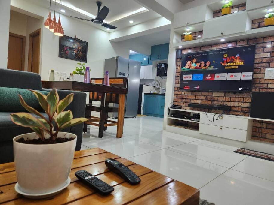 2 Bhk Luxurious Flat In Skyland Hebbal Airport Road *