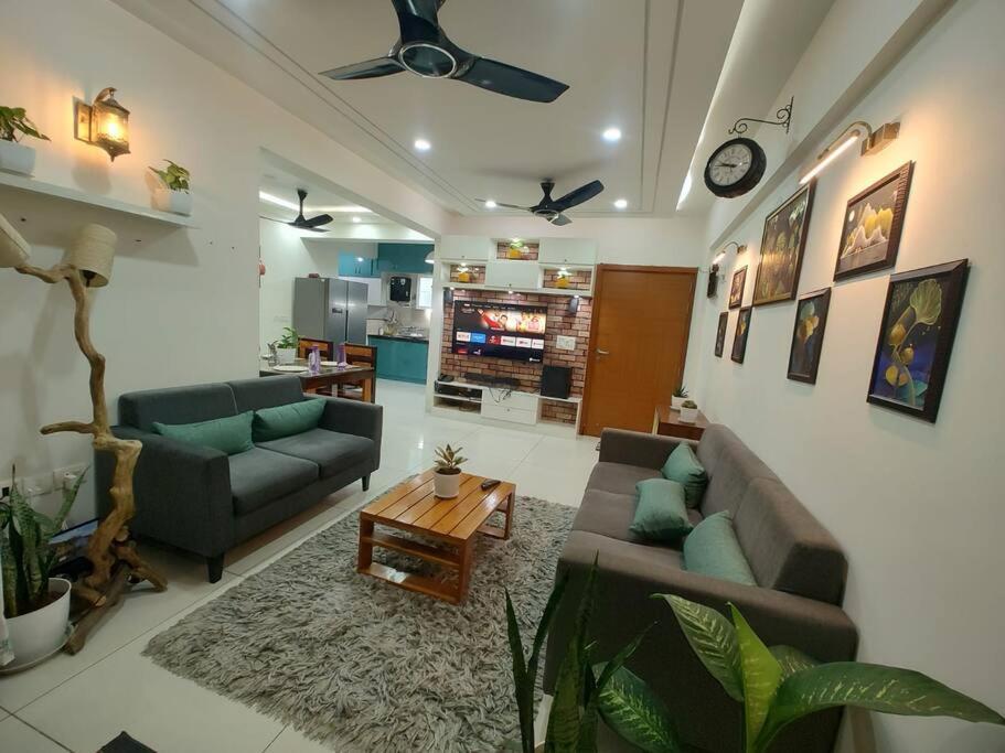 2 Bhk Luxurious Flat In Skyland Hebbal Airport Road Apartment *
