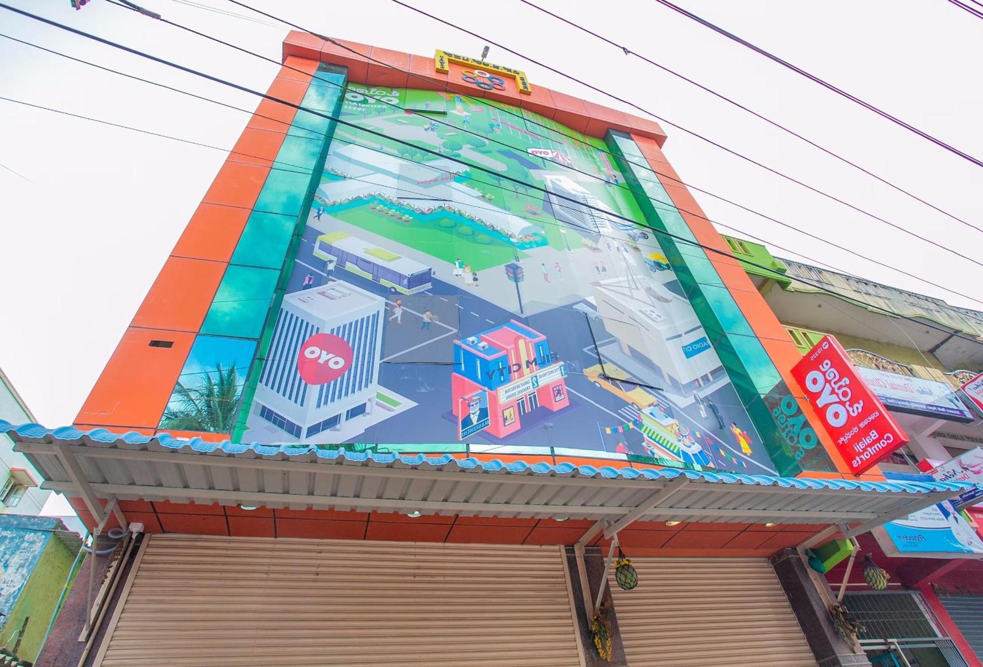 O Sri Hari Premium Comforts Near Sandhya Digital K Theatre Hotel