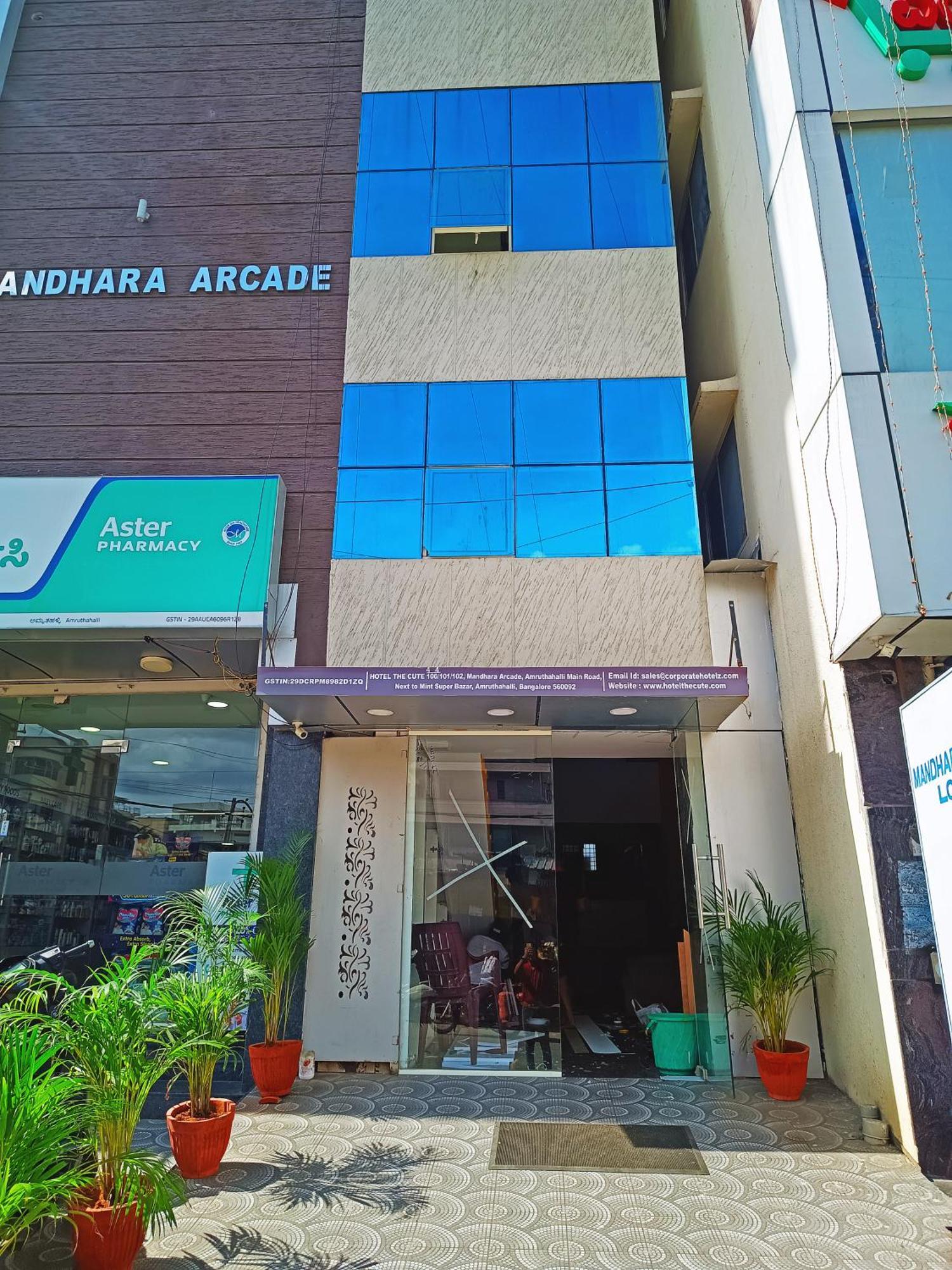 Hotel Grand Amrutahalli