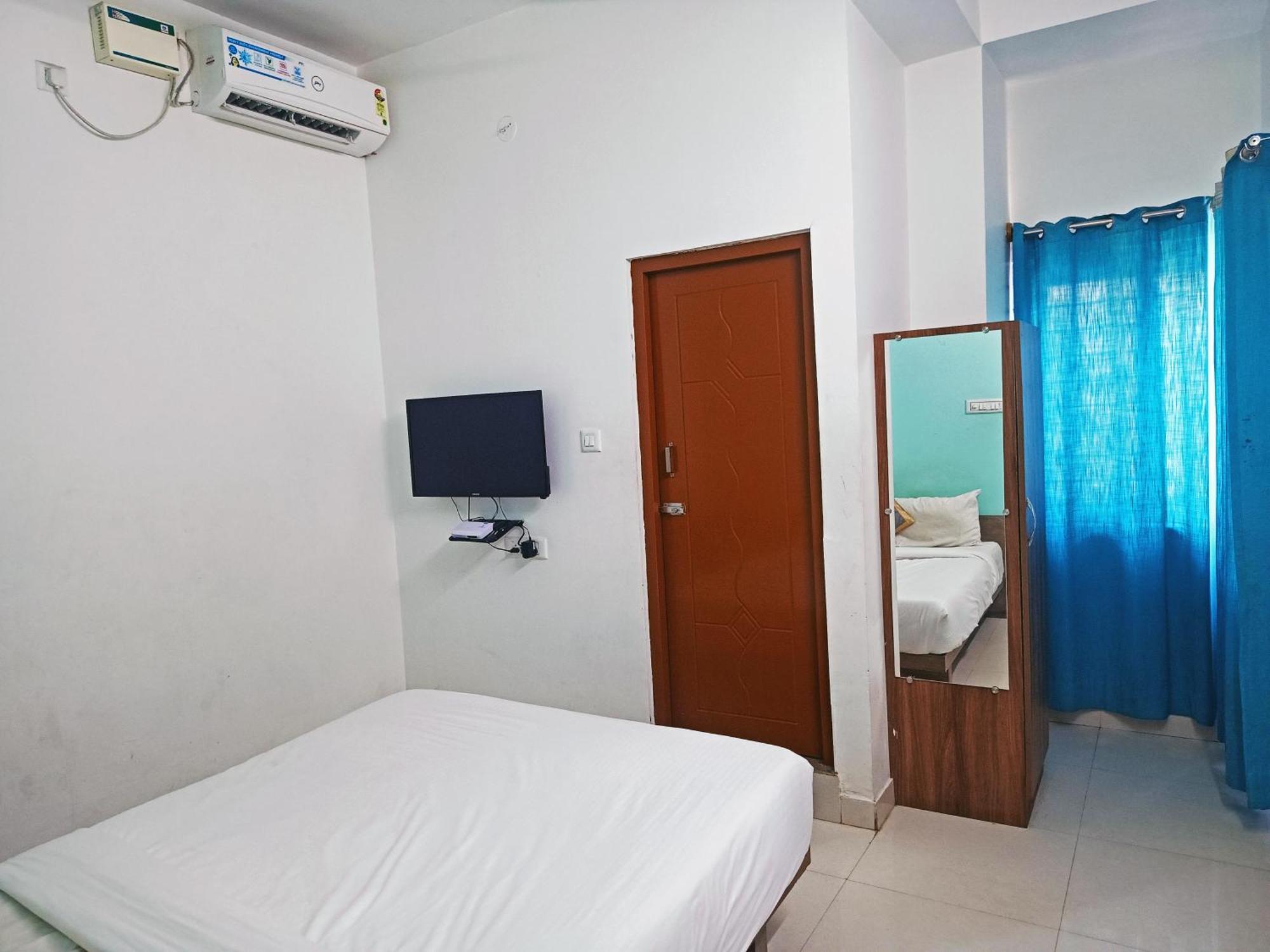 Grand Amrutahalli Hotel