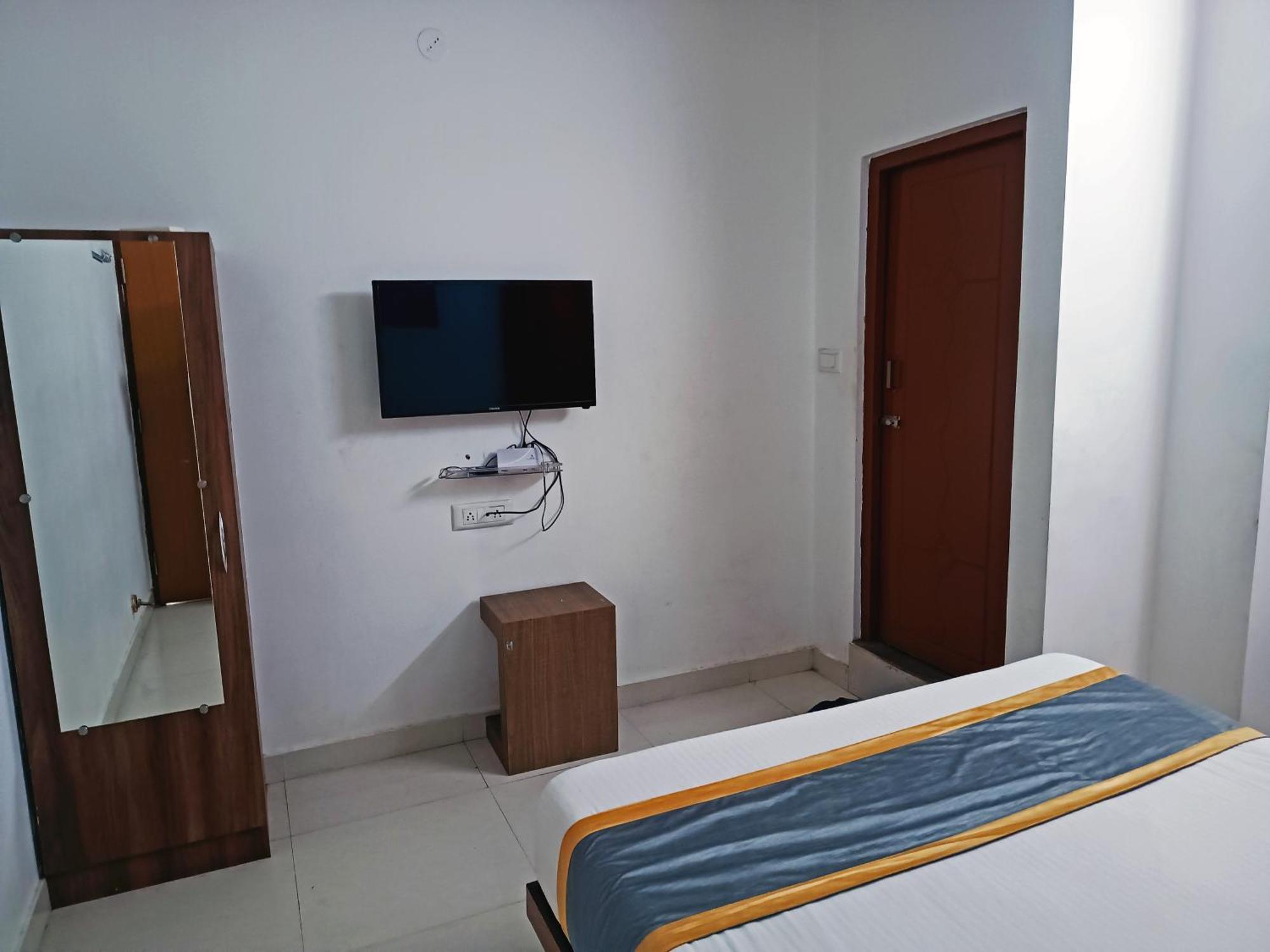 Grand Amrutahalli Hotel