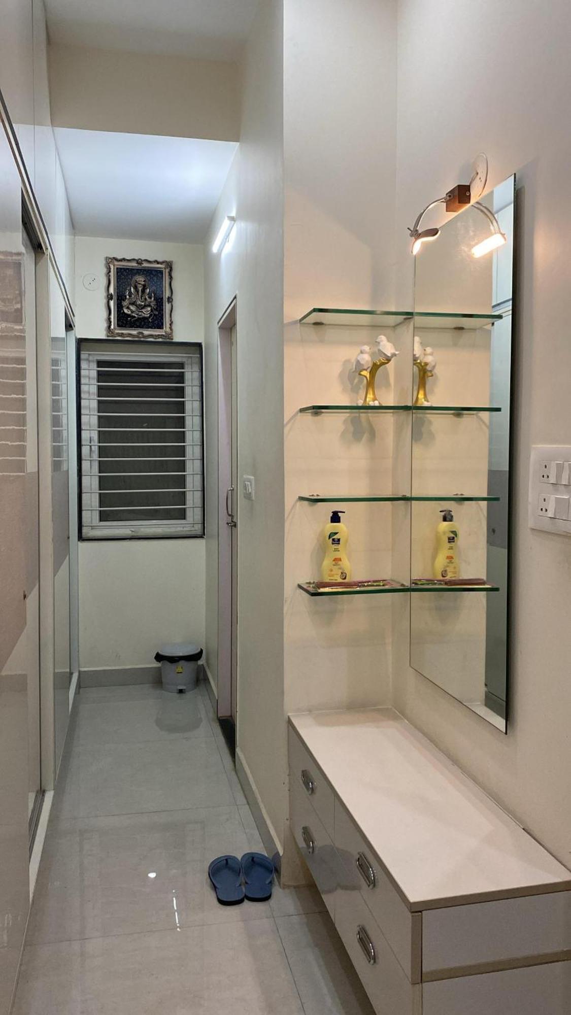 Gatsby 2bhk Luxury By Spacez