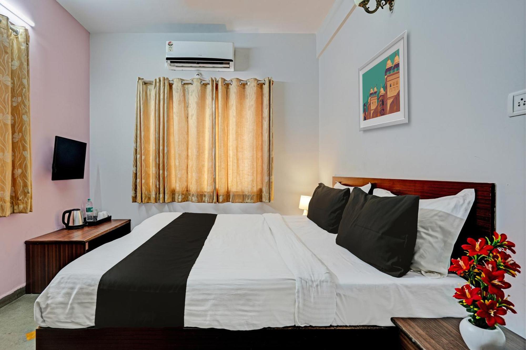 Hotel O Skylark Service