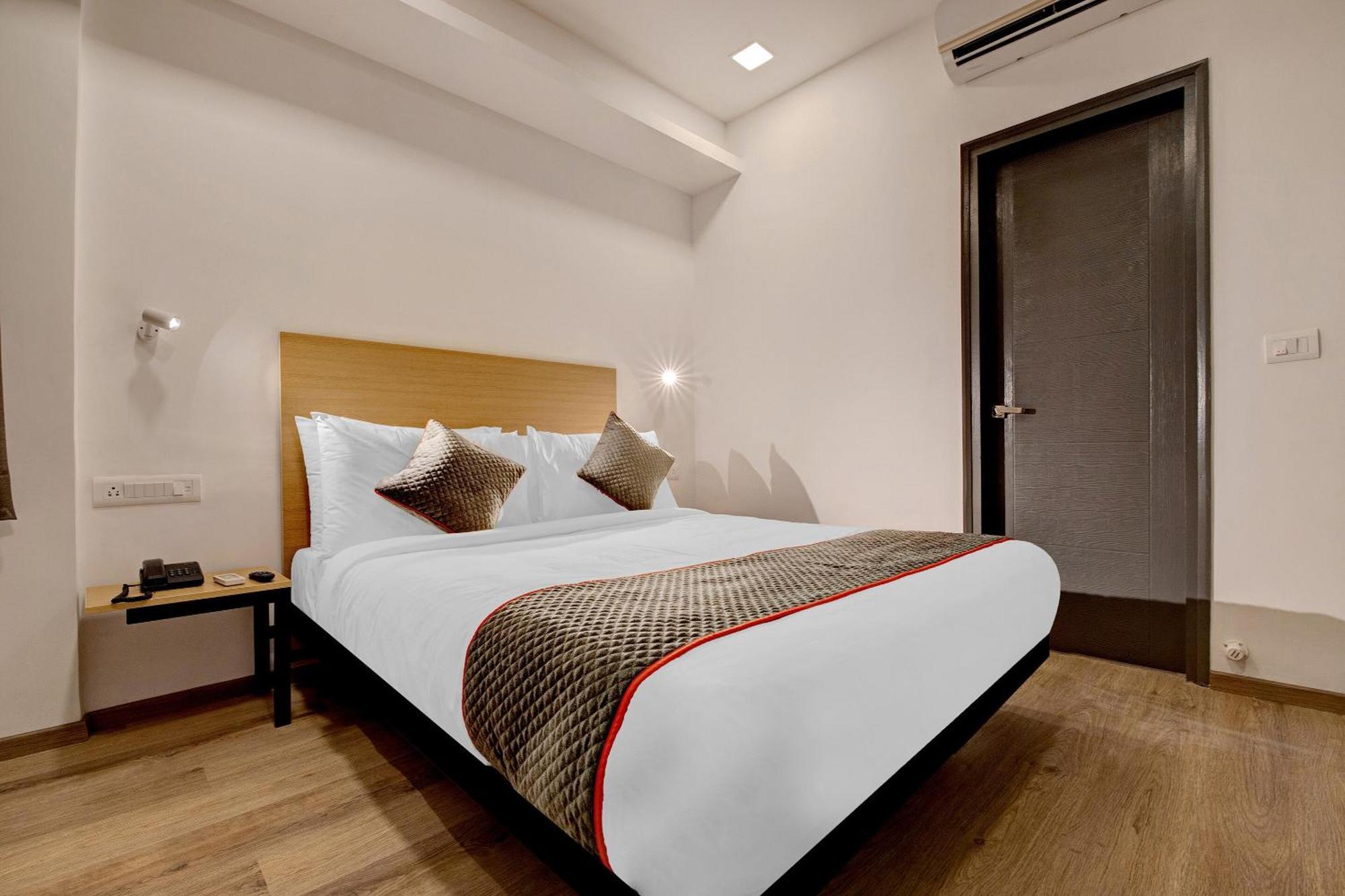 Townhouse Siri Residency 4* Bangalore