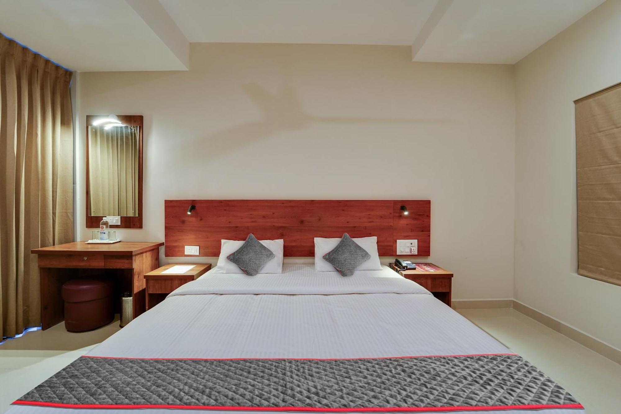 Super Townhouse Davis Let 3*