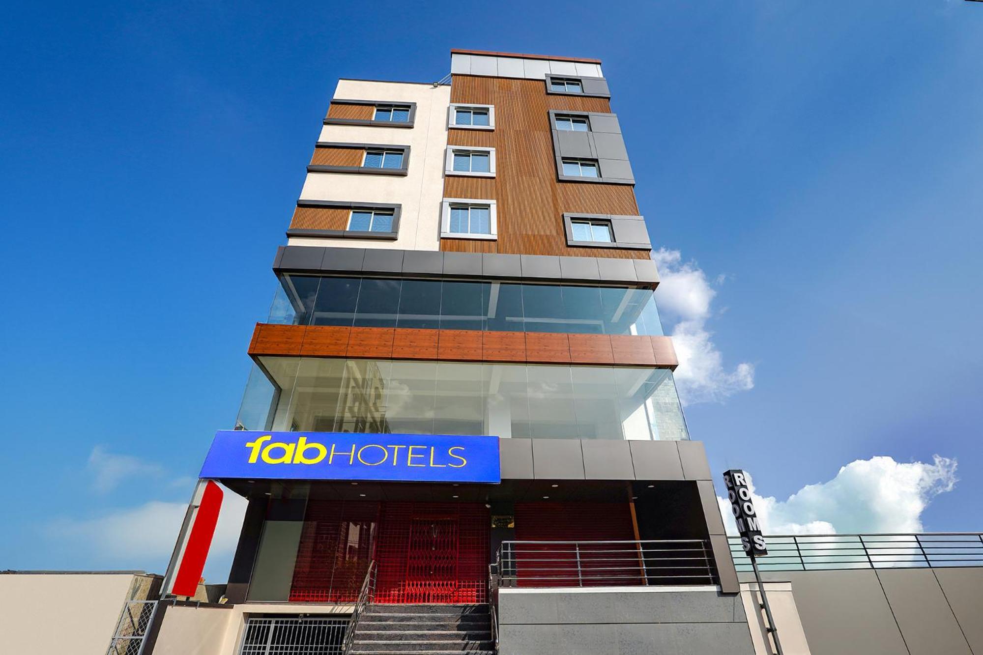 Fabhotel Galaxy Heights 3*