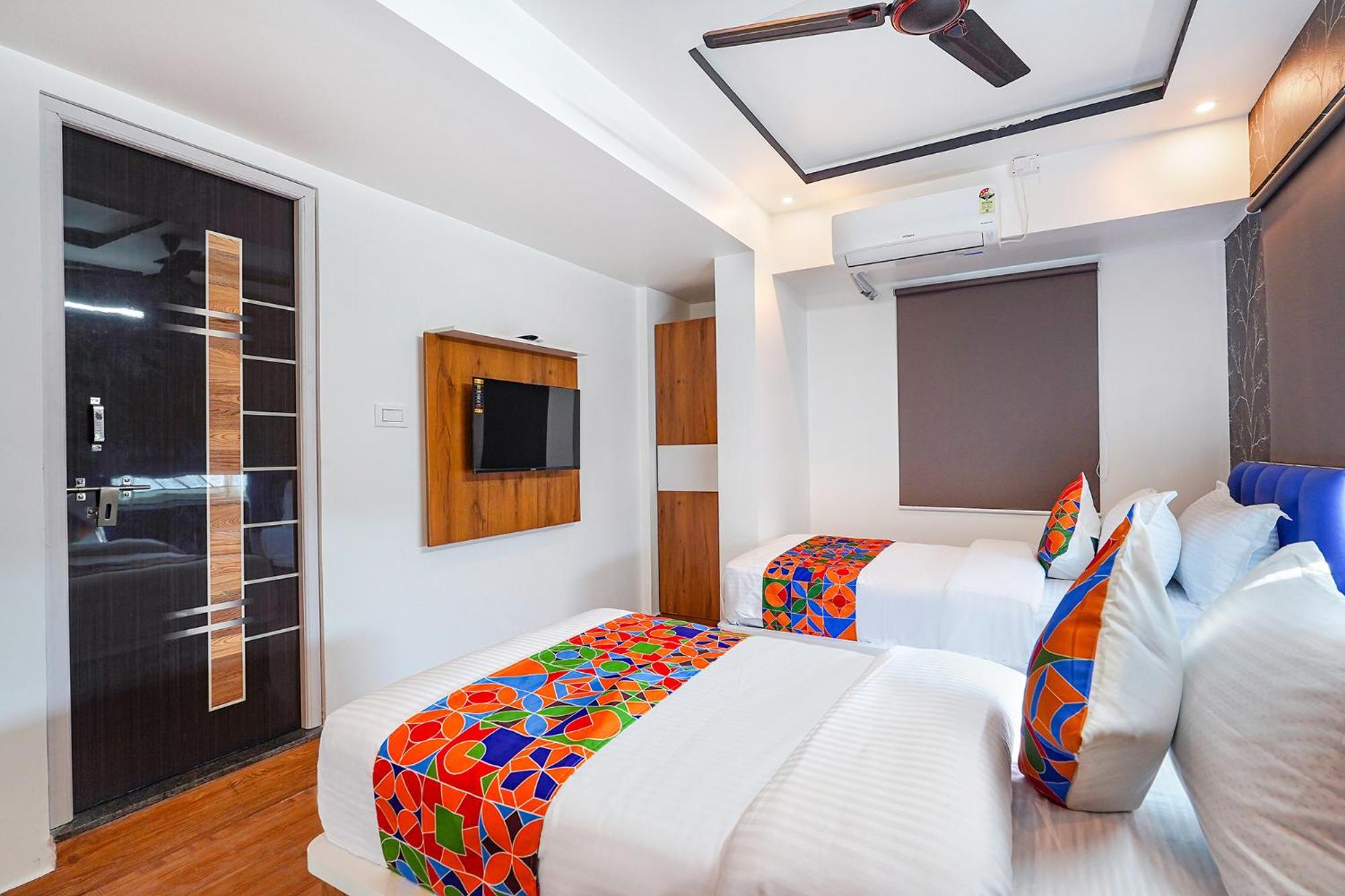 Fabhotel Galaxy Heights 3*