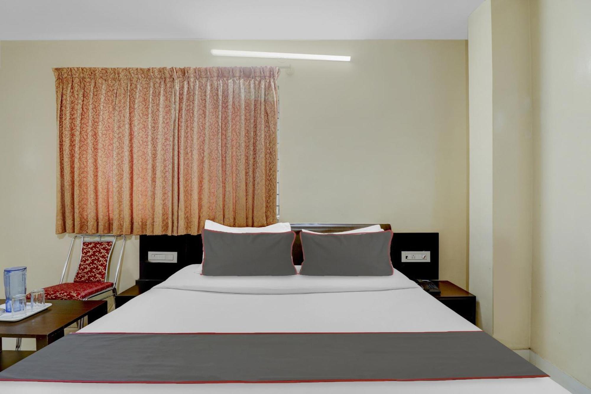 Capital O Champion Lotus Near Mantri Square Mall 3*