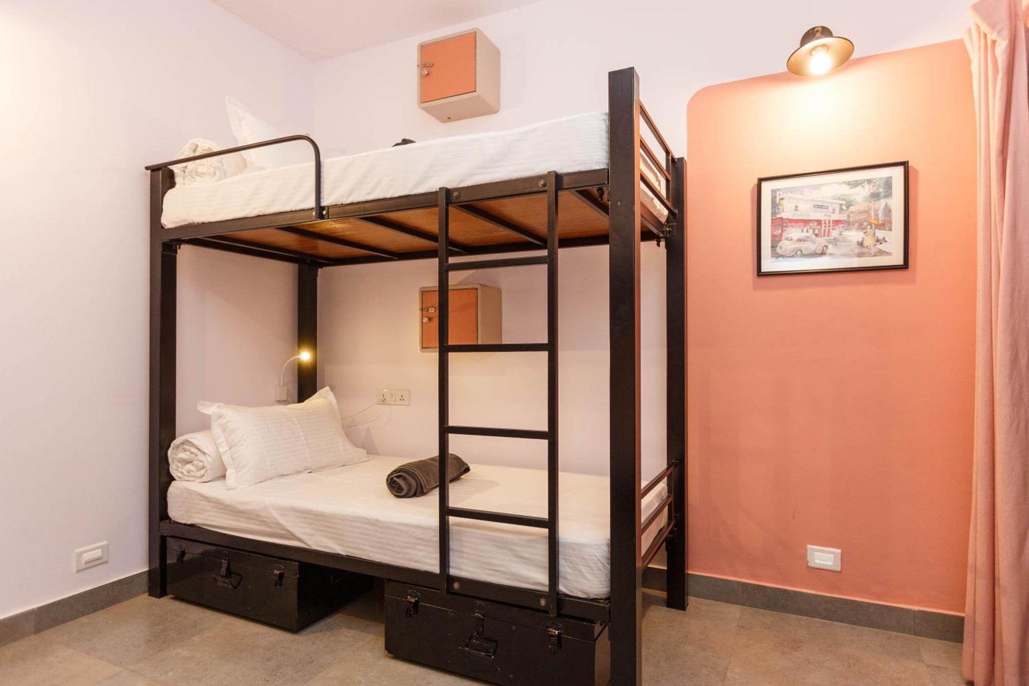 Albergue Locul Uptown - Near Palace Grounds