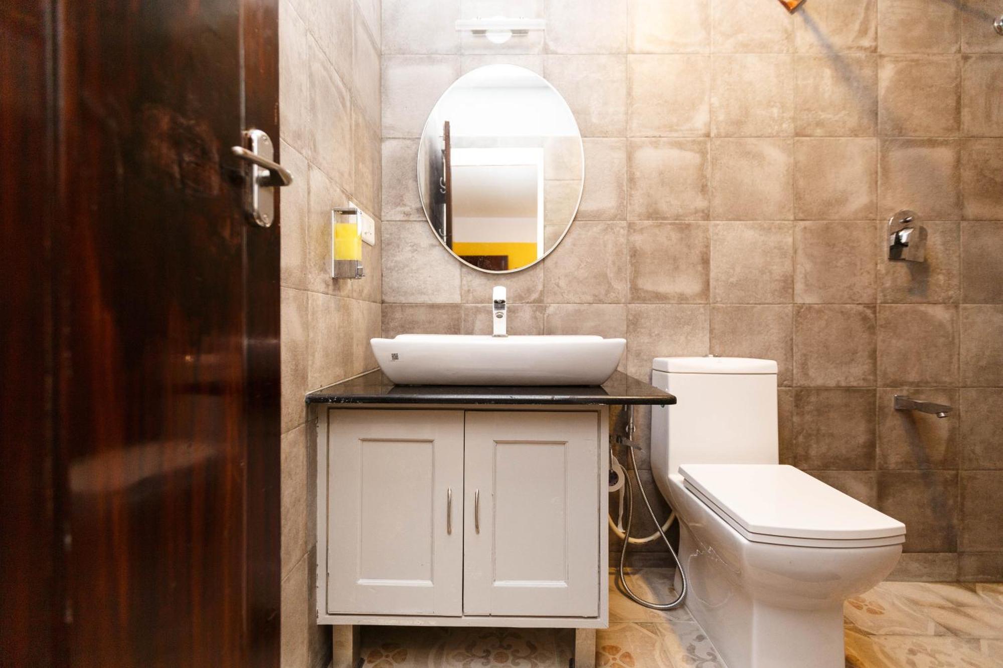 Locul Uptown - Near Palace Grounds Bangalore